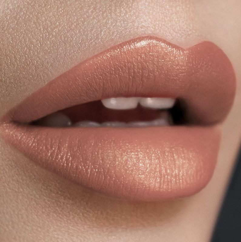 Amberly Silk Lipstick, Japonica